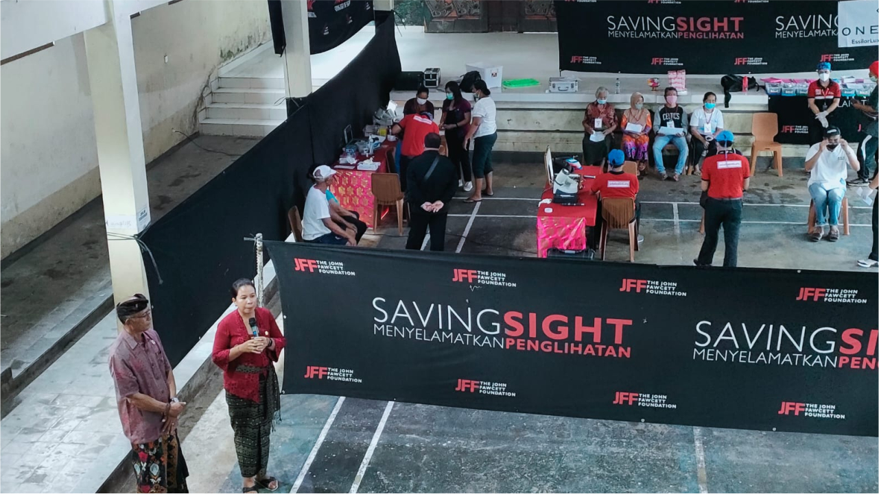 Bakti Sosial Pelayanan Kesehatan Mata Gratis